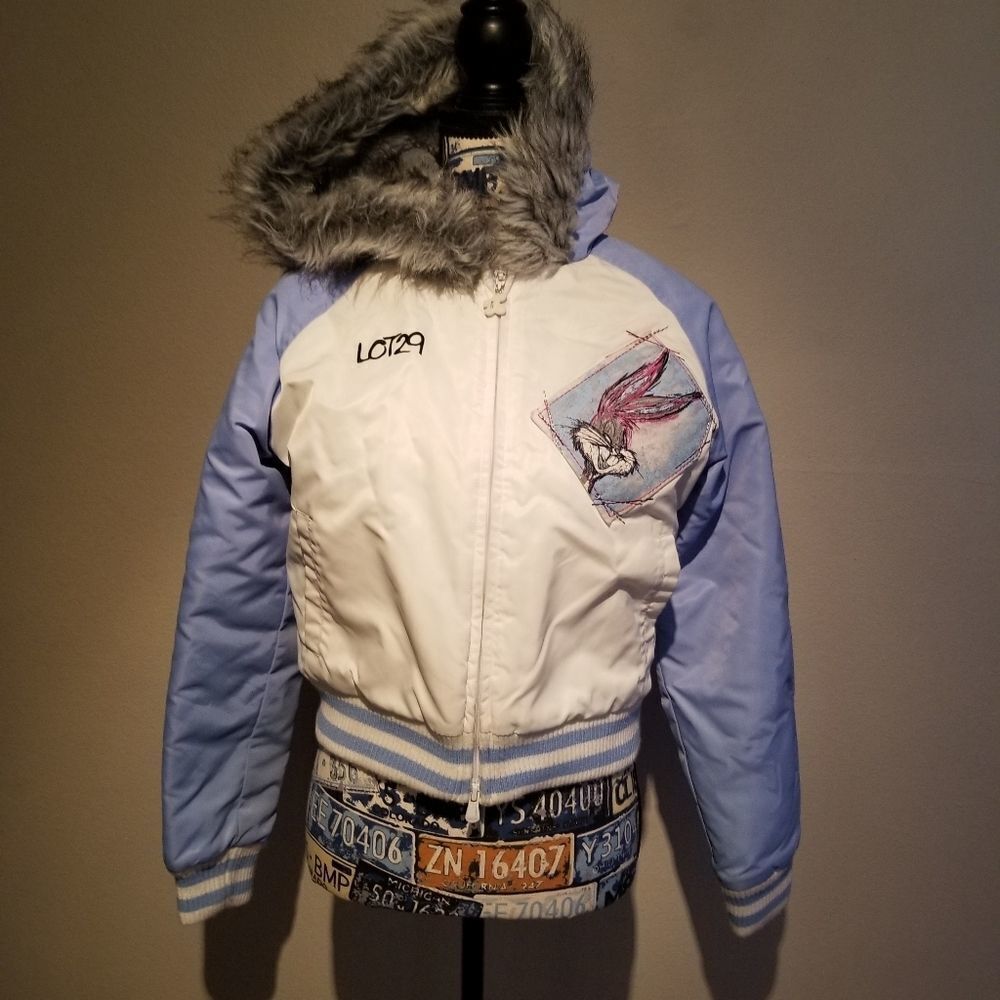 LOT 29 BUGS BUNNY JACKET GIRLS YOUTH MEDIUM